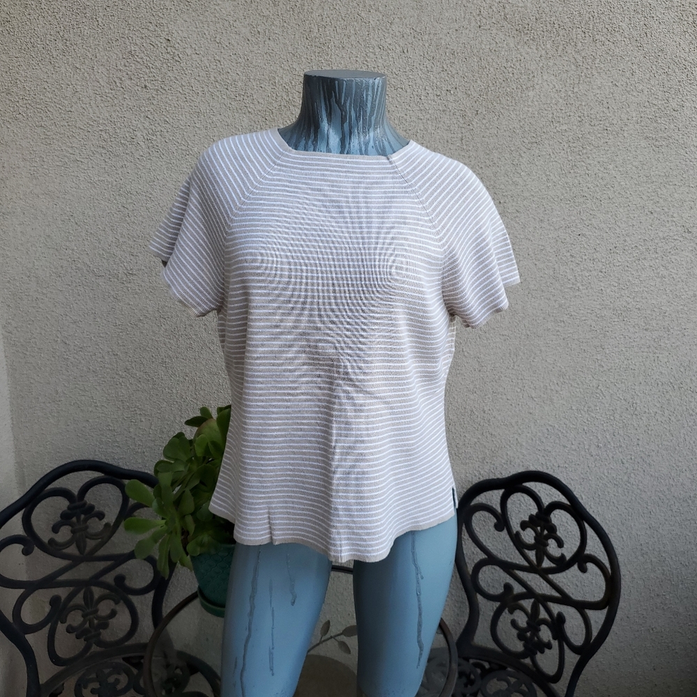 3/$15 Lizwear ladies sweater top